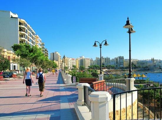 Modern 1Br Apartment In Central St Julian'S Saint Julian's 외부 사진